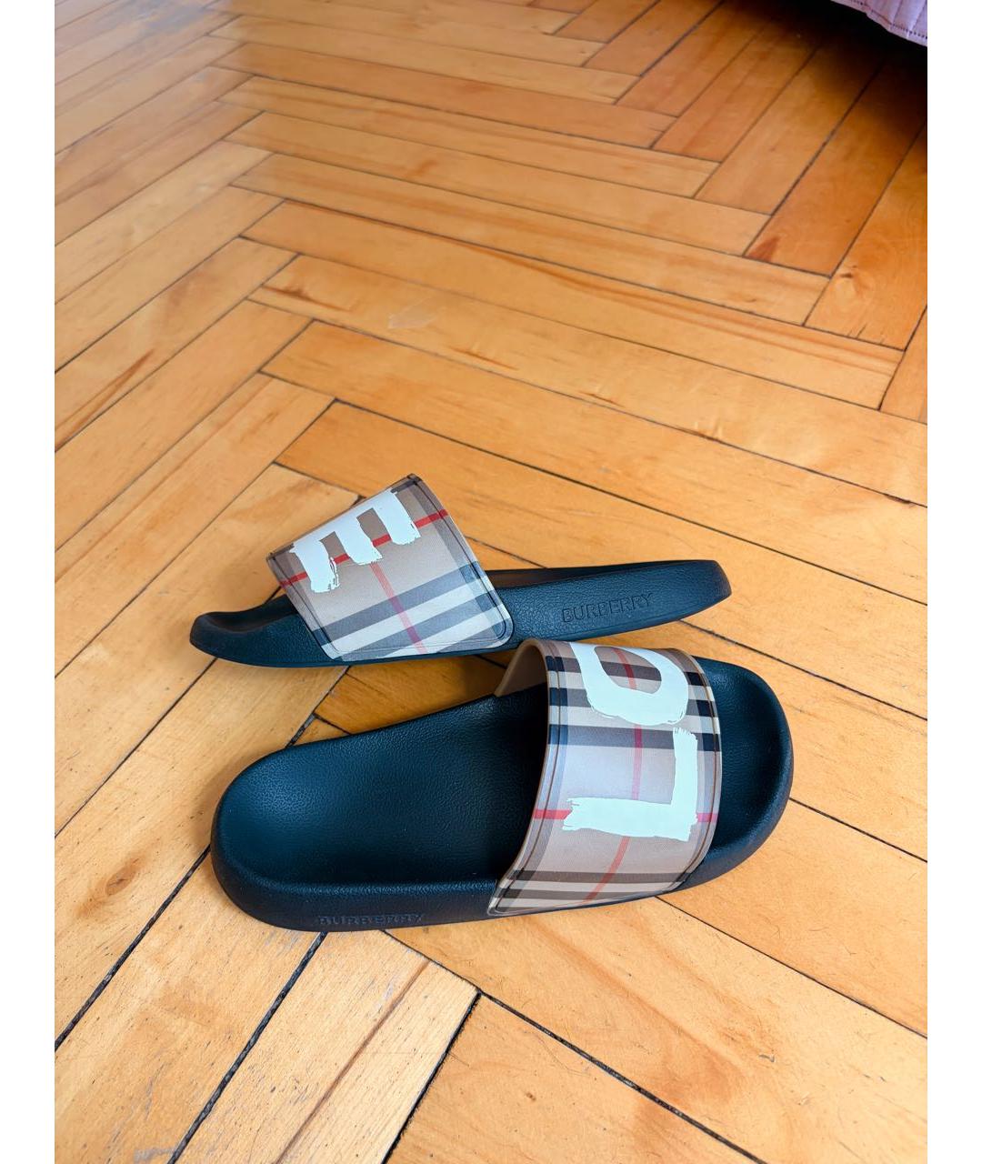 BURBERRY Мульти резиновые шлепанцы, фото 4