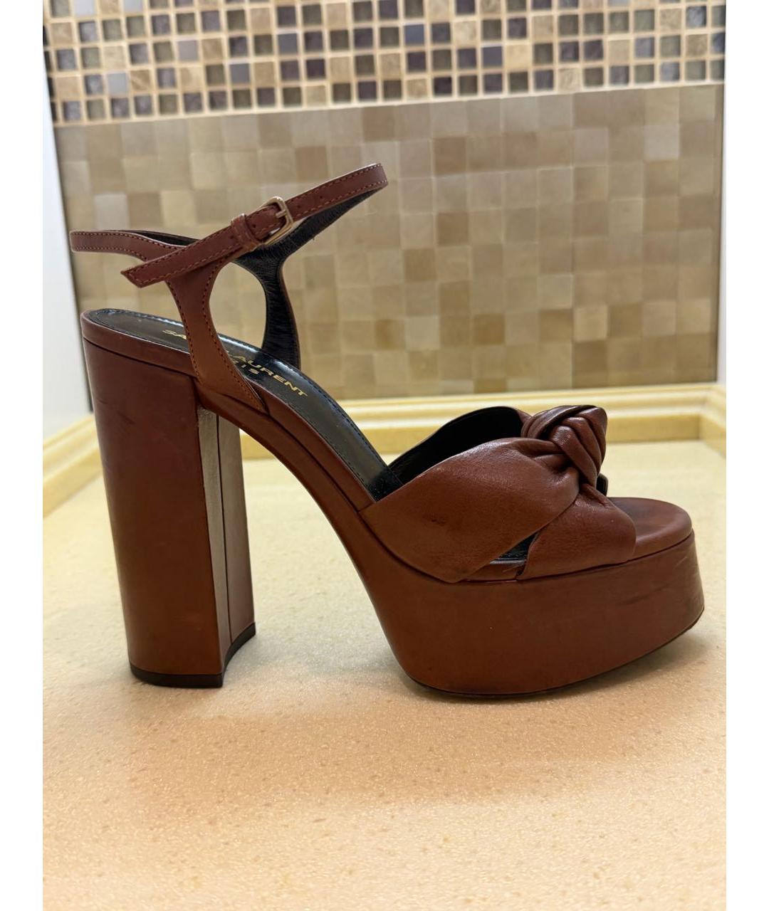 SAINT LAURENT Коричневые кожаные босоножки, фото 5