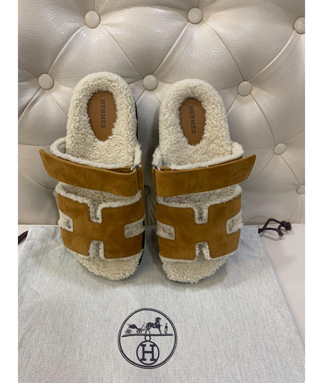 HERMES Горчичные замшевые шлепанцы, фото 6
