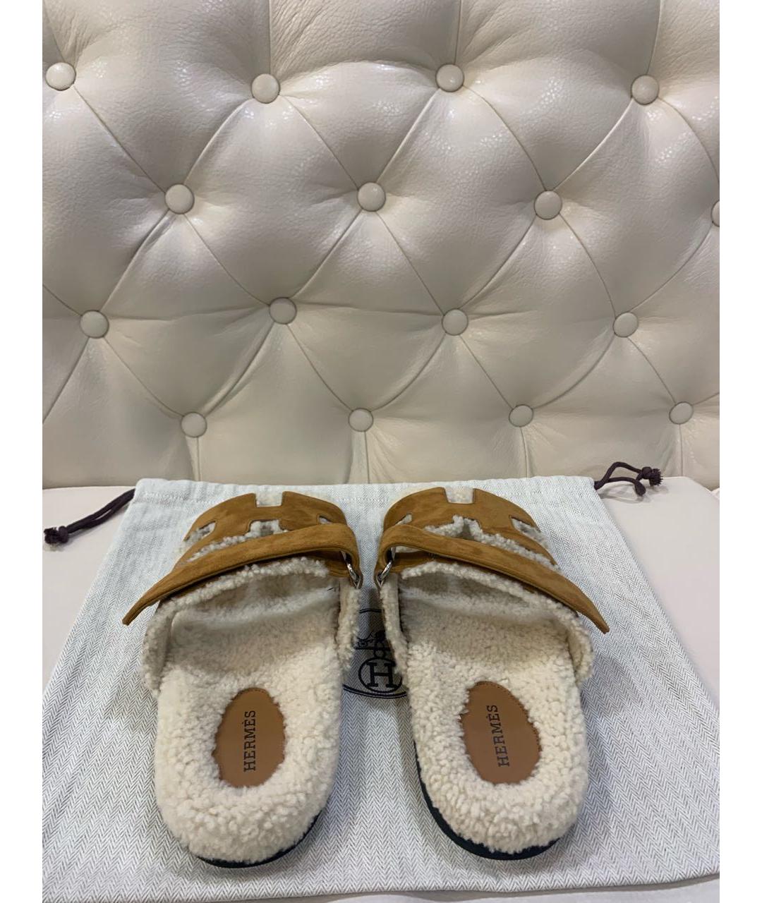 HERMES Горчичные замшевые шлепанцы, фото 5