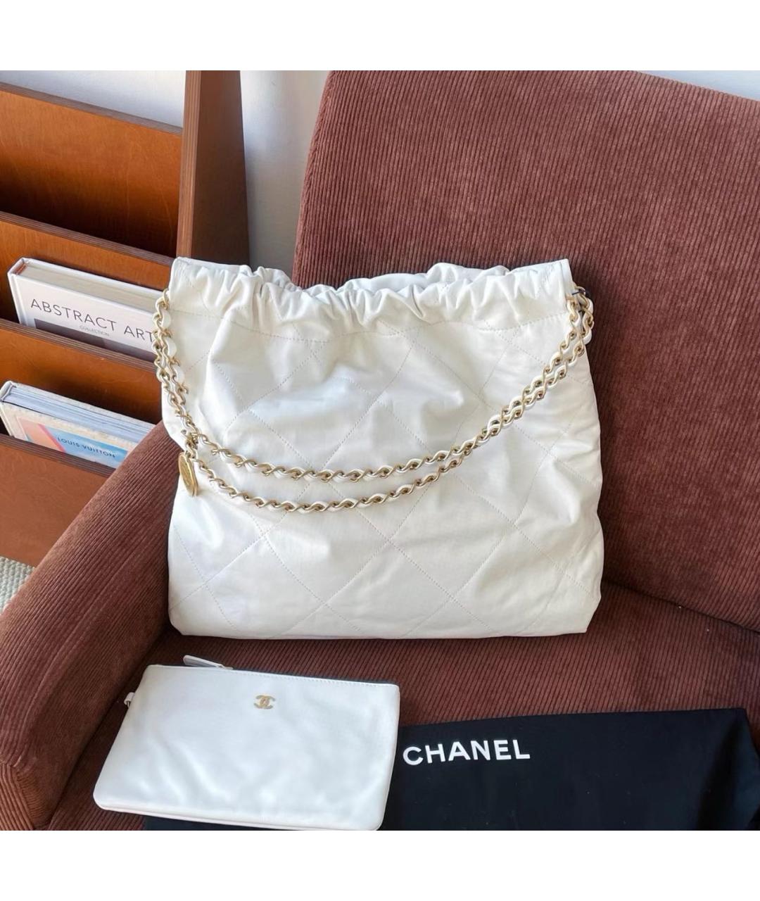 CHANEL Белая кожаная сумка тоут, фото 3