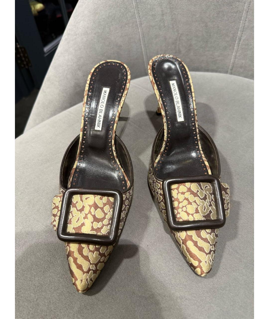 MANOLO BLAHNIK Коричневые текстильные мюли, фото 6