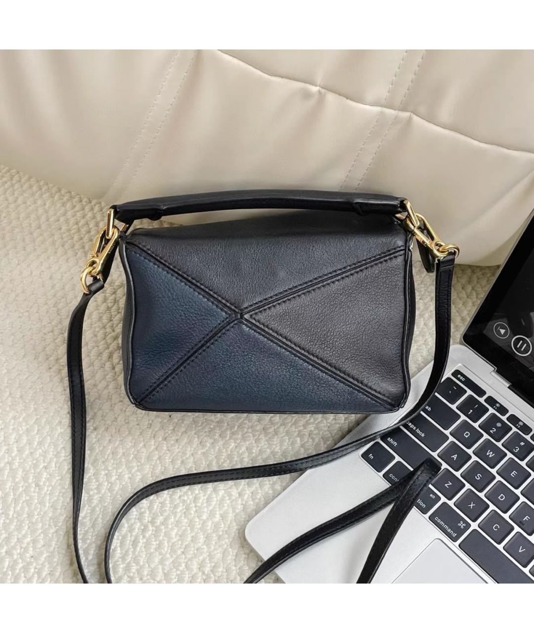 LOEWE Черная кожаная сумка с короткими ручками, фото 2