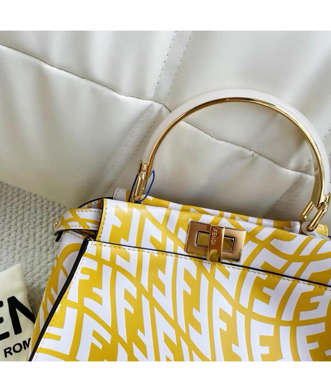 FENDI Желтая кожаная сумка с короткими ручками, фото 2