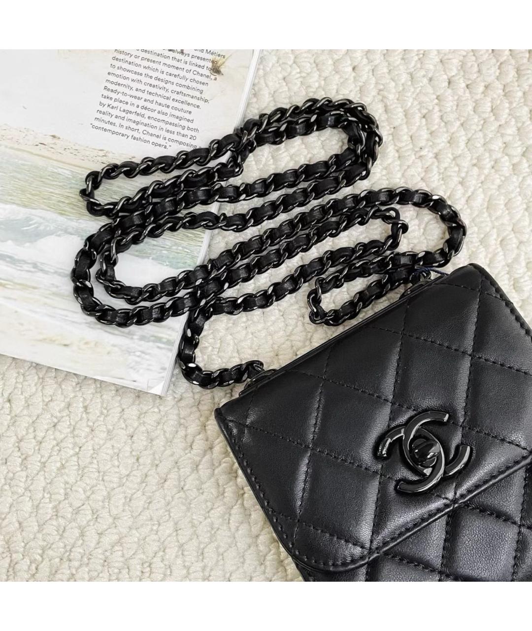 CHANEL Черная кожаная сумка через плечо, фото 2