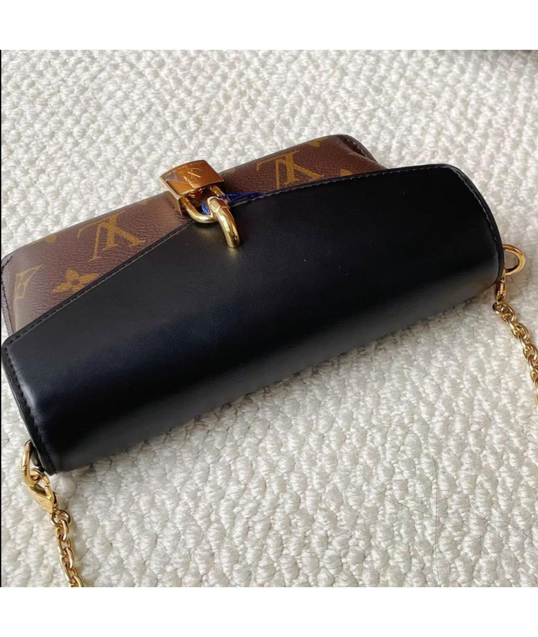 LOUIS VUITTON Черная кожаная сумка через плечо, фото 4