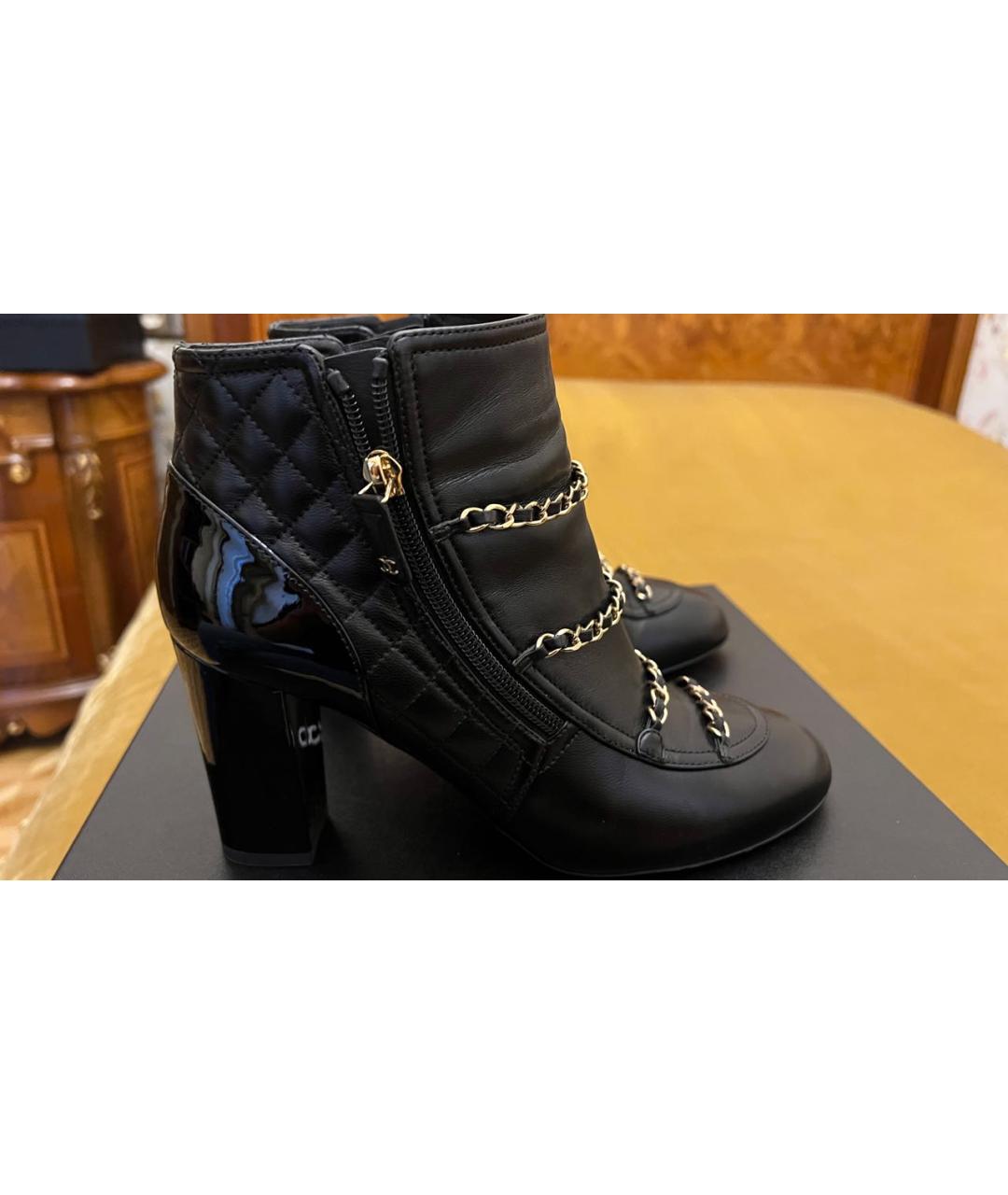 CHANEL Черные кожаные ботильоны, фото 4