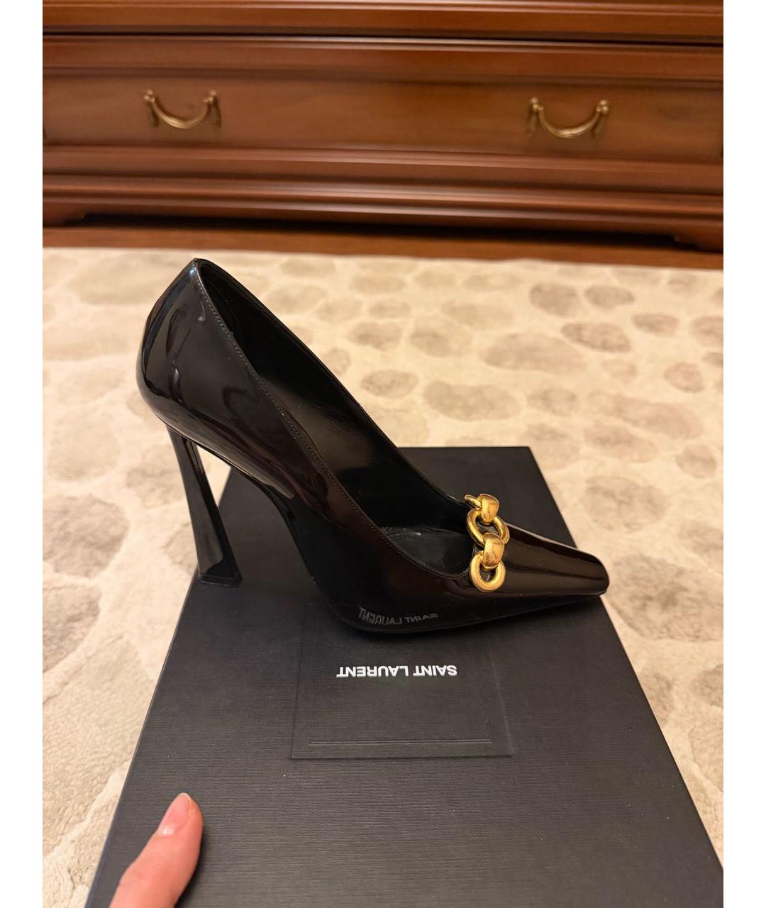 SAINT LAURENT Черные туфли из лакированной кожи, фото 9