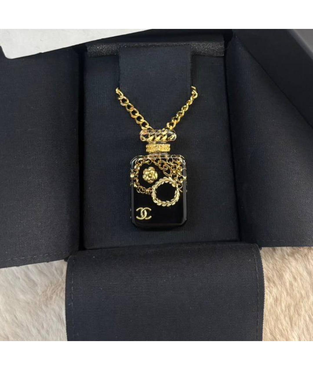 CHANEL Черная металлическая подвеска, фото 9