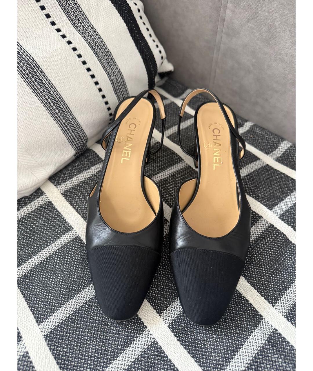 CHANEL Белые кожаные балетки, фото 3