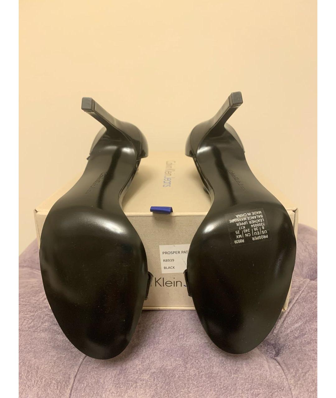 CALVIN KLEIN Черные босоножки из лакированной кожи, фото 5