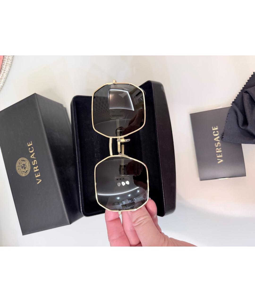 VALENTINO Черные металлические солнцезащитные очки, фото 3