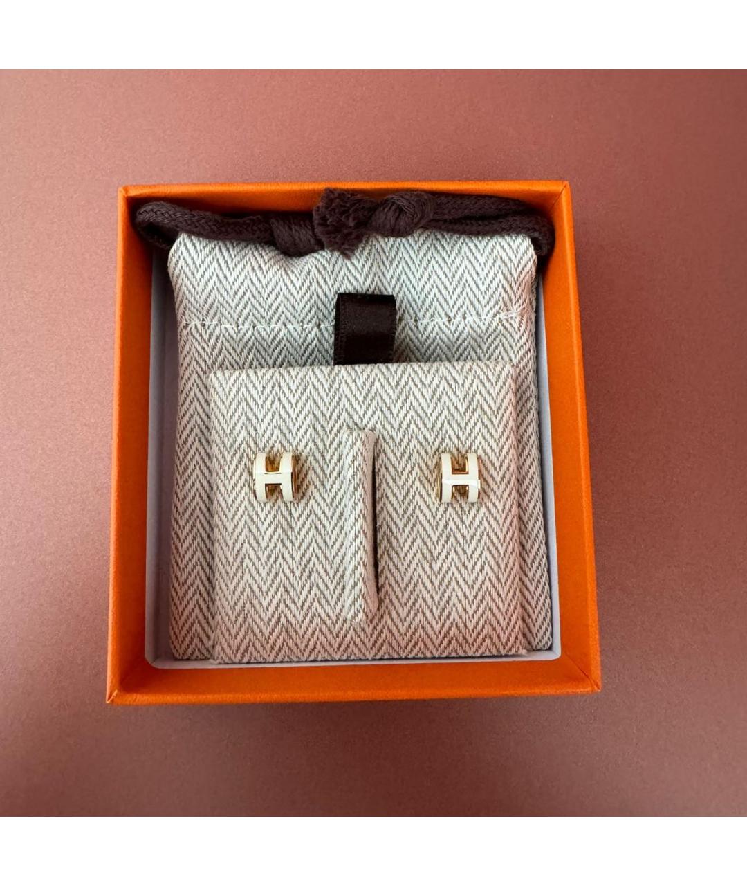 HERMES Белые металлические серьги, фото 3