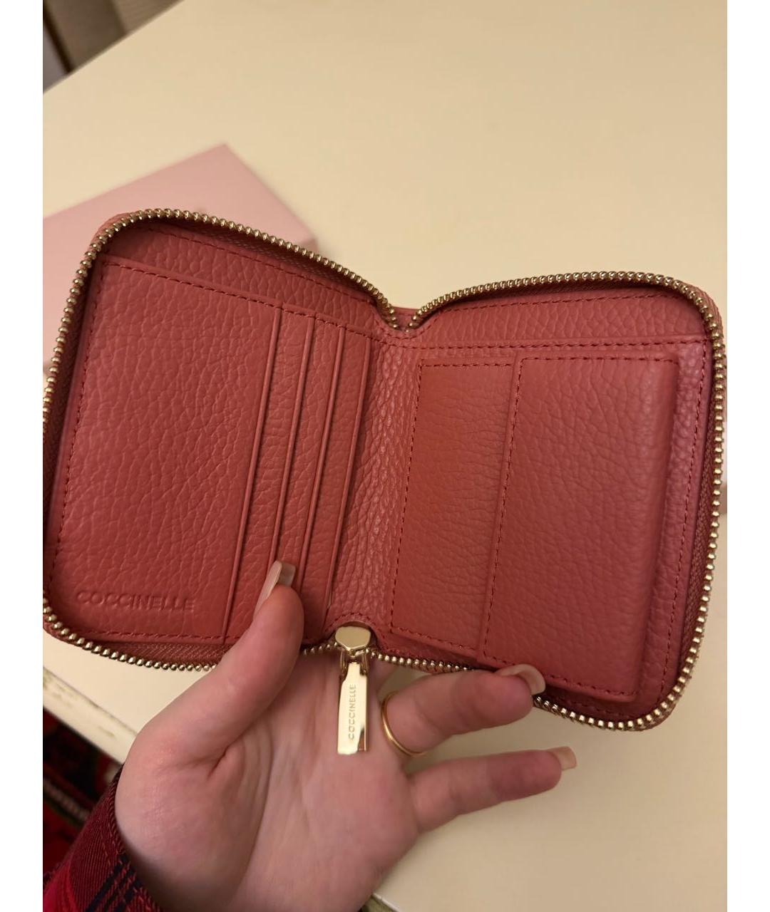 COCCINELLE Коралловый кожаный кошелек, фото 2