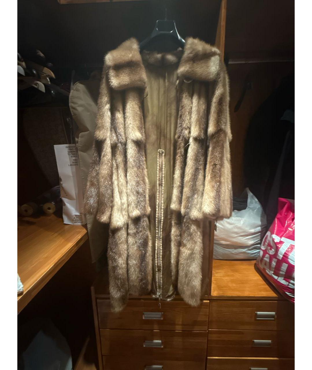 FENDI Коричневая меховая шуба, фото 2