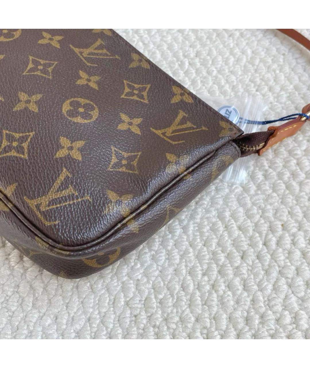 LOUIS VUITTON Коричневая кожаная сумка с короткими ручками, фото 6