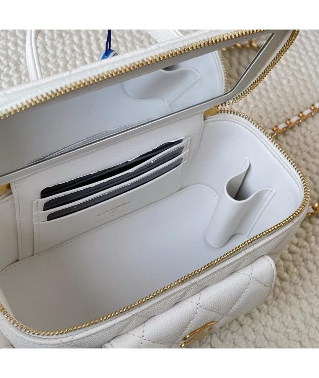 CHANEL Белая кожаная сумка через плечо, фото 5
