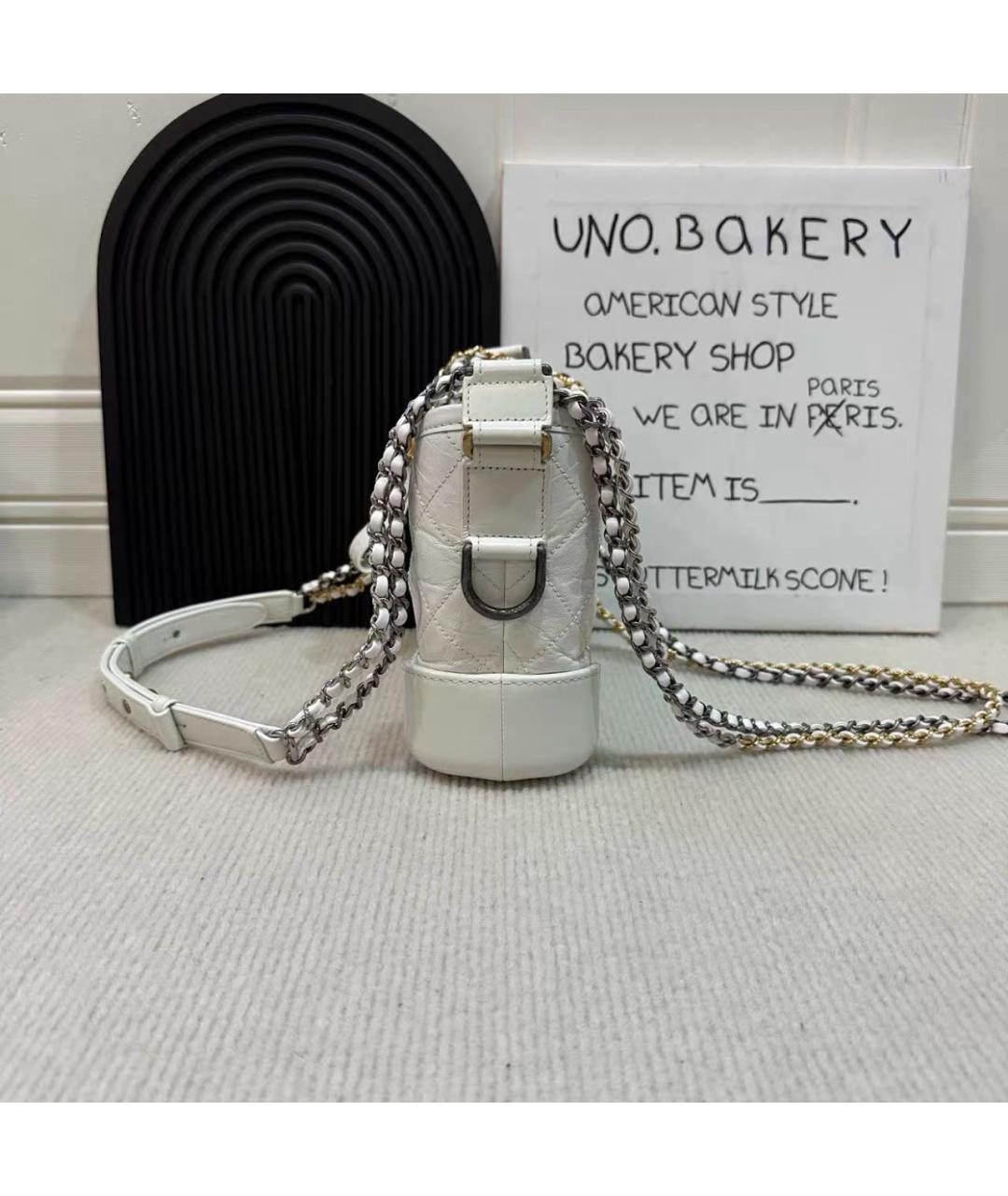 CHANEL Белая кожаная сумка через плечо, фото 4