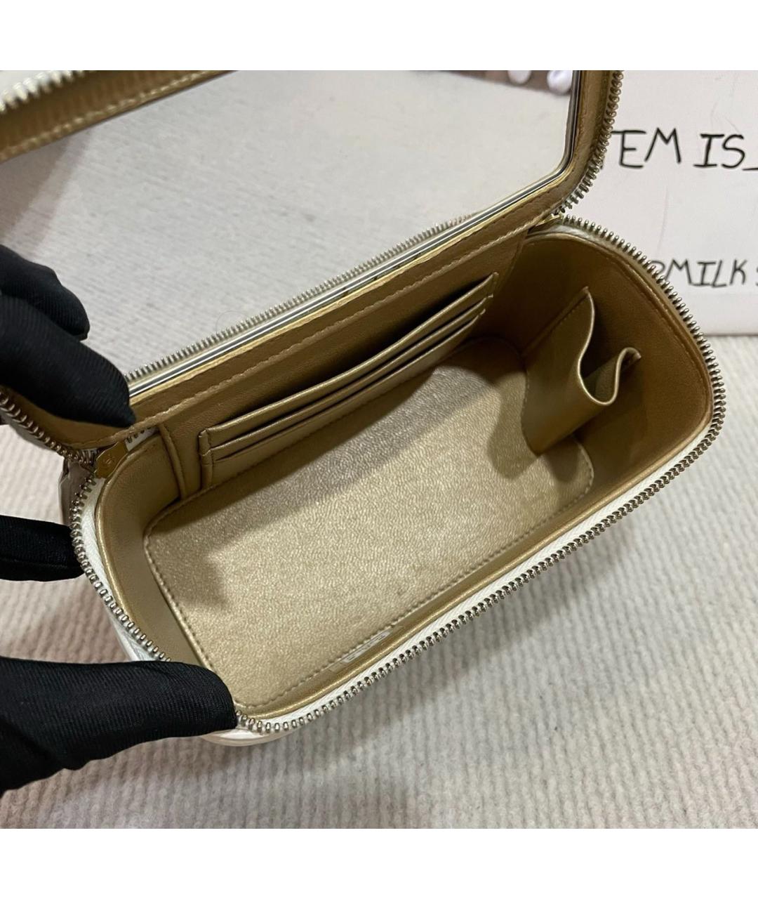 CHANEL Белая кожаная сумка через плечо, фото 7