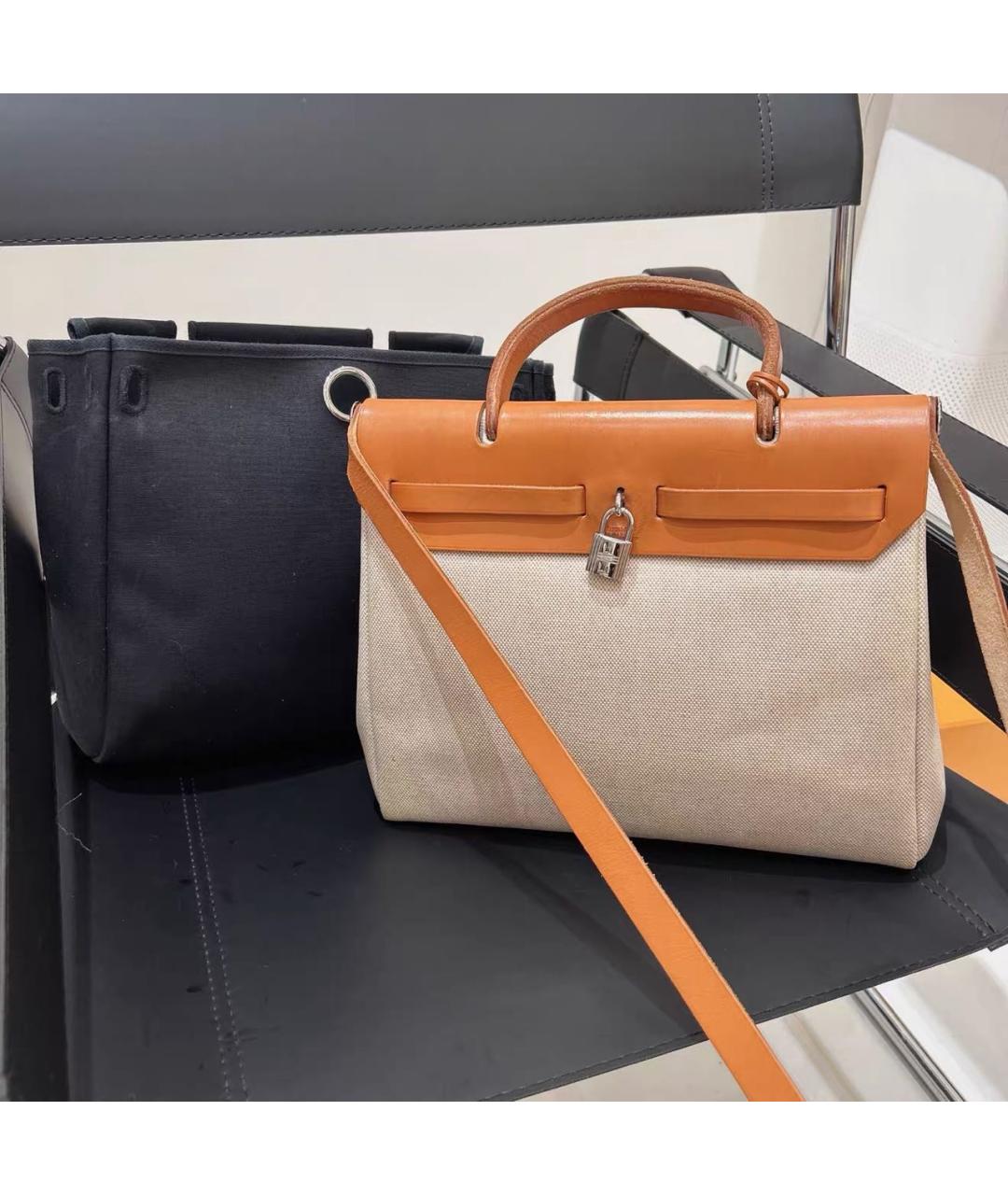 HERMES Бежевая кожаная сумка с короткими ручками, фото 2