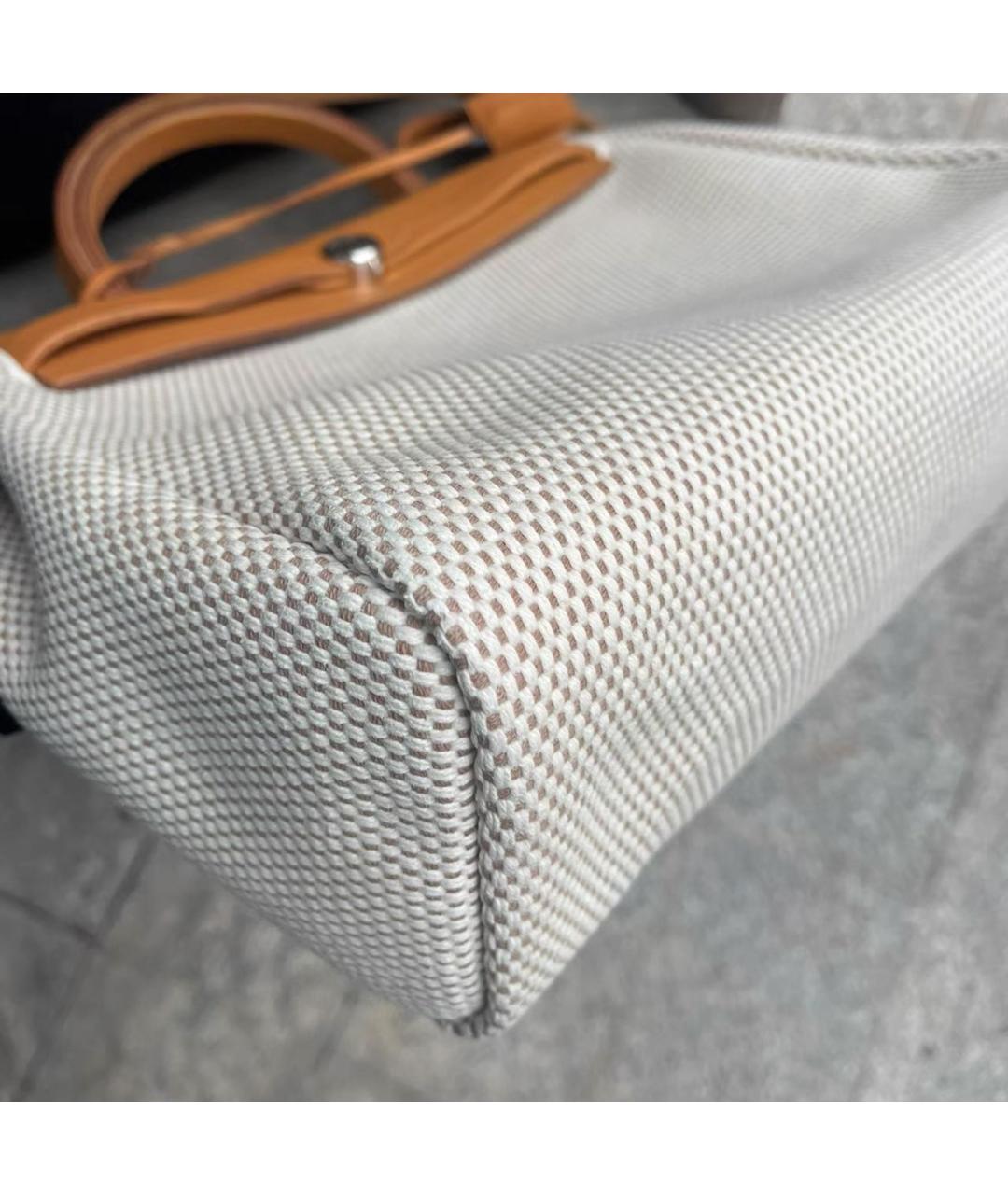 HERMES Бежевая кожаная сумка с короткими ручками, фото 6