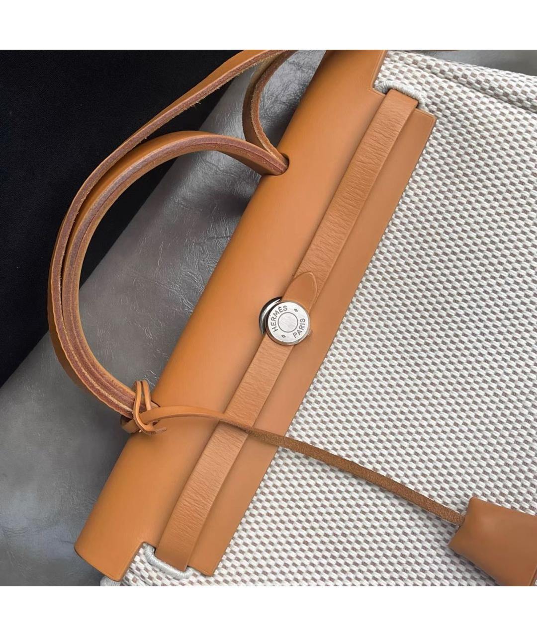 HERMES Бежевая кожаная сумка с короткими ручками, фото 5