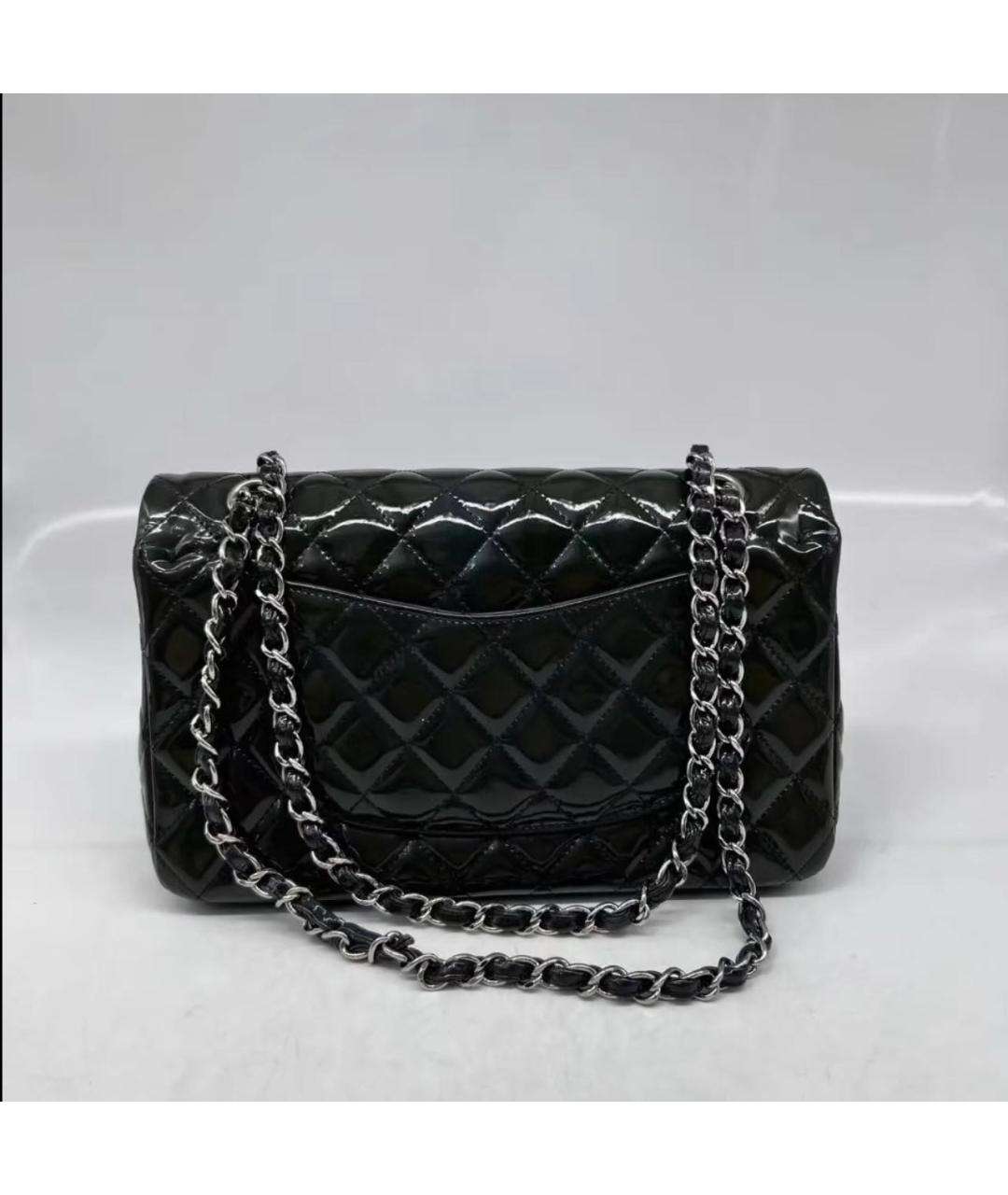 CHANEL Черная сумка через плечо из лакированной кожи, фото 6