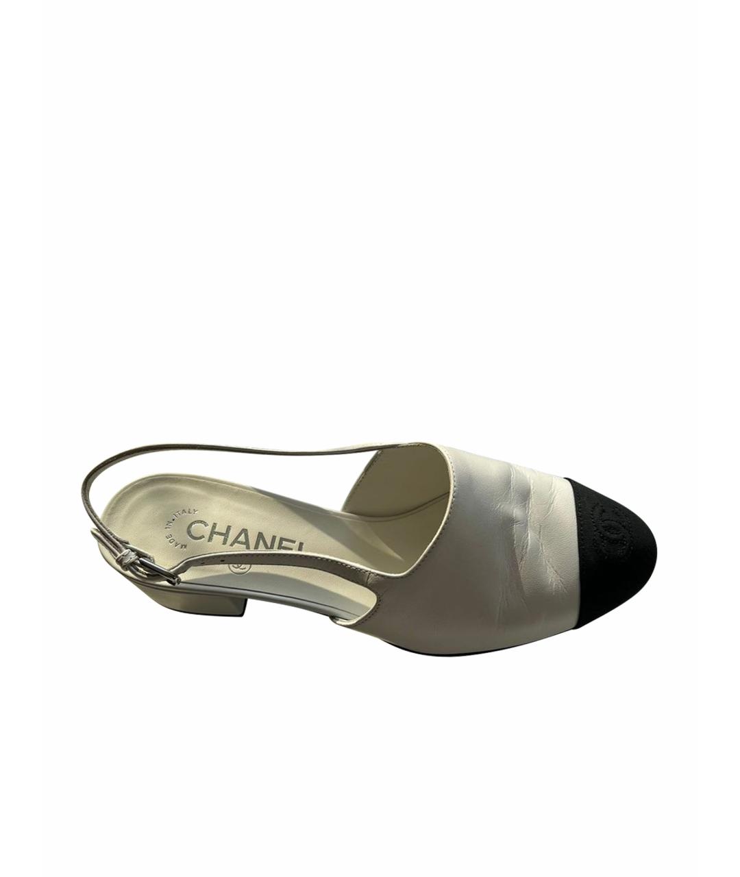 CHANEL Белые кожаные босоножки, фото 1