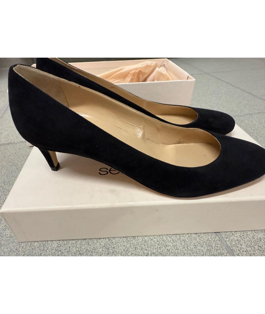 GIANVITO ROSSI Черные замшевые туфли, фото 3