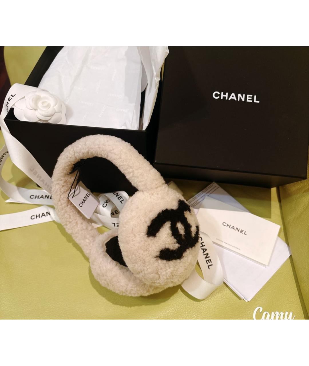 CHANEL Белые шерстяные наушники, фото 6