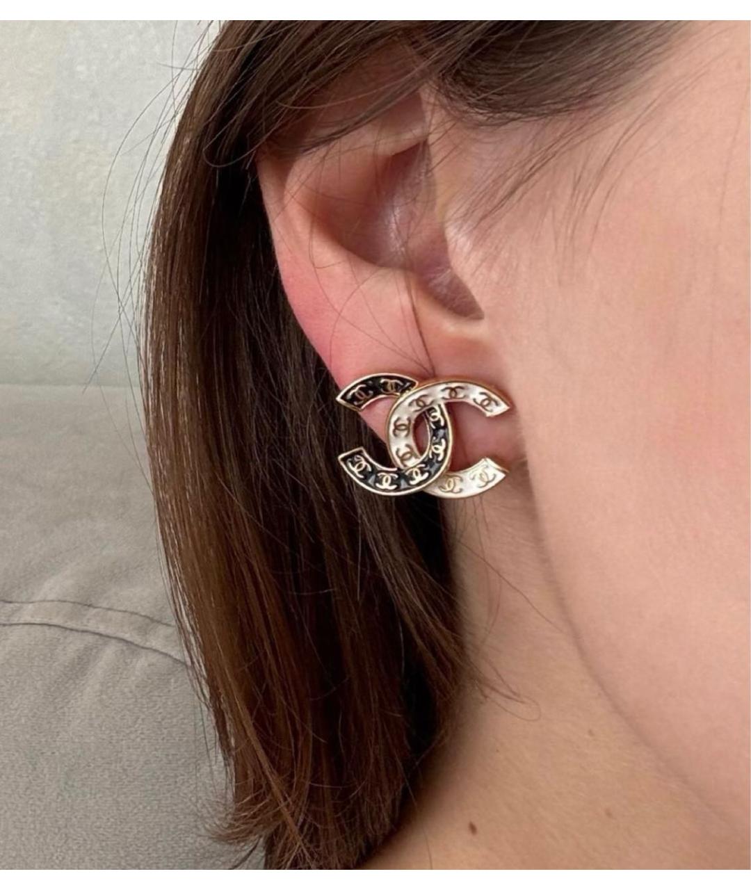 CHANEL Золотые металлические серьги, фото 4