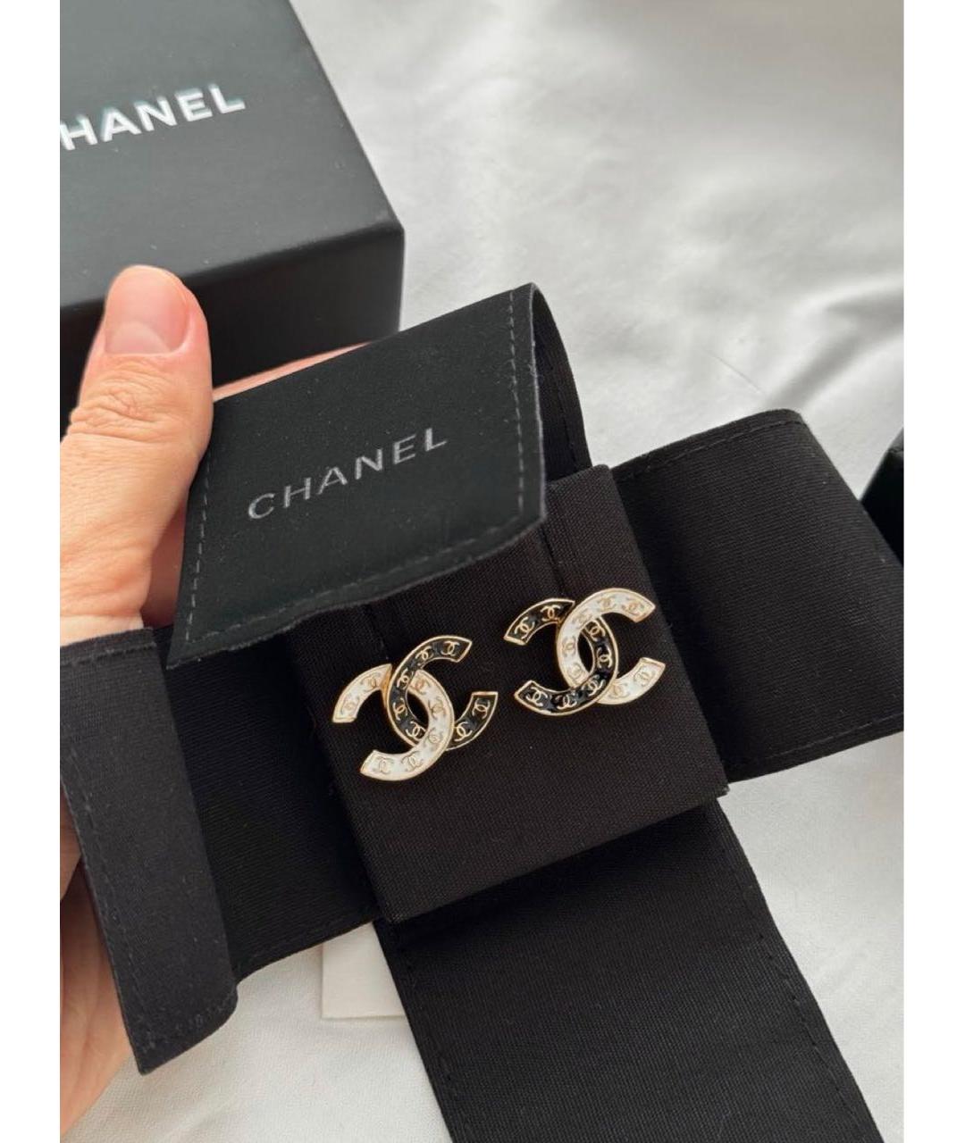 CHANEL Золотые металлические серьги, фото 2