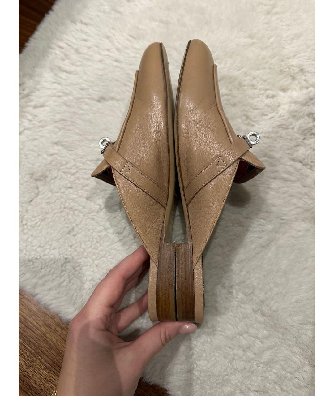 HERMES Бежевые кожаные мюли, фото 4