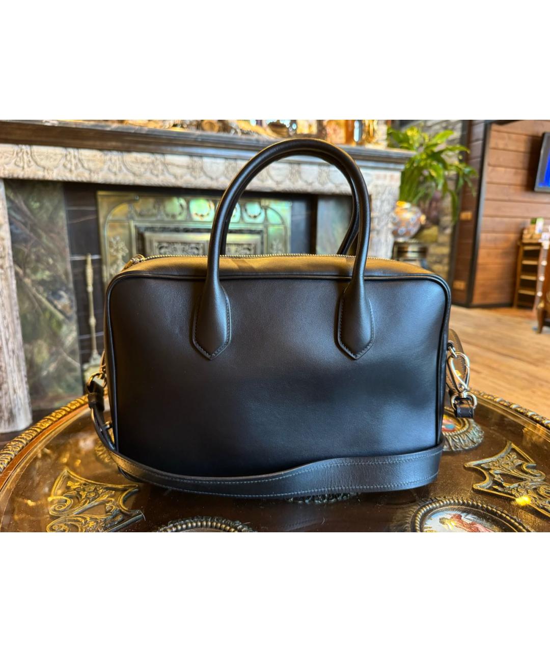 PRADA Черная кожаная сумка с короткими ручками, фото 2