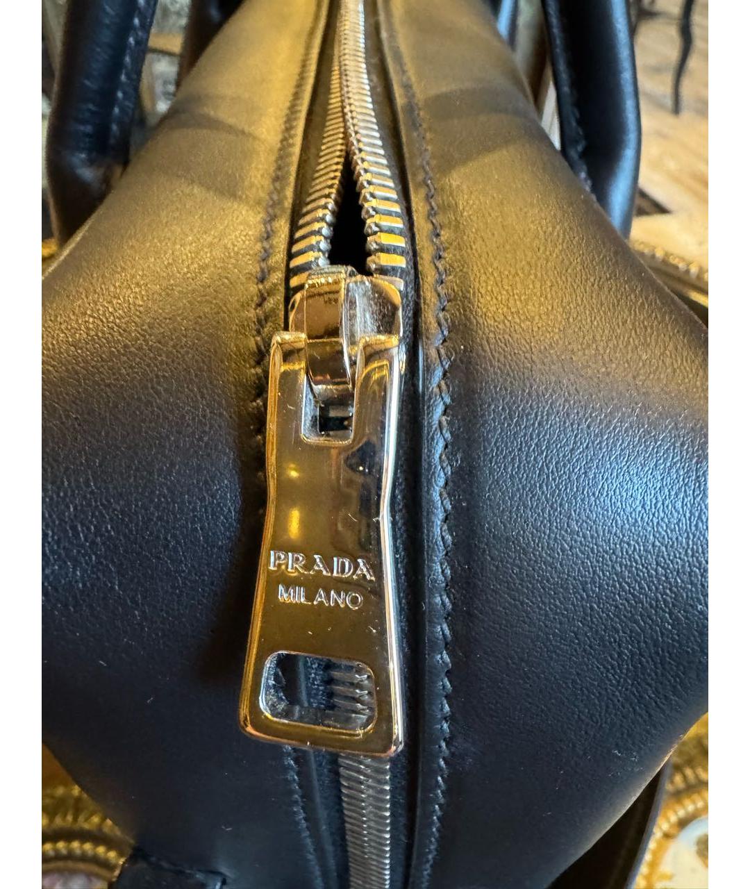 PRADA Черная кожаная сумка с короткими ручками, фото 8