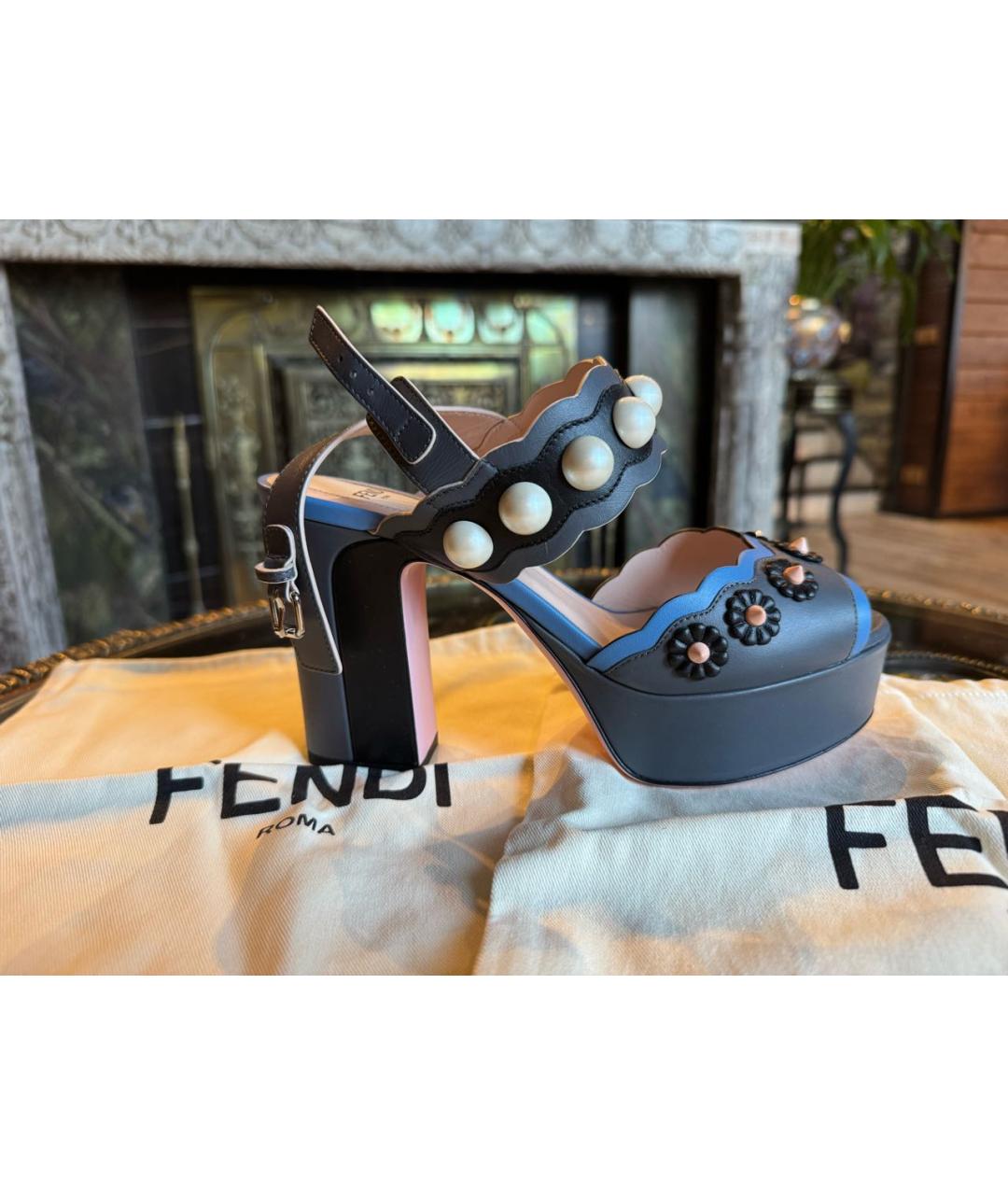 FENDI Черные кожаные босоножки, фото 9