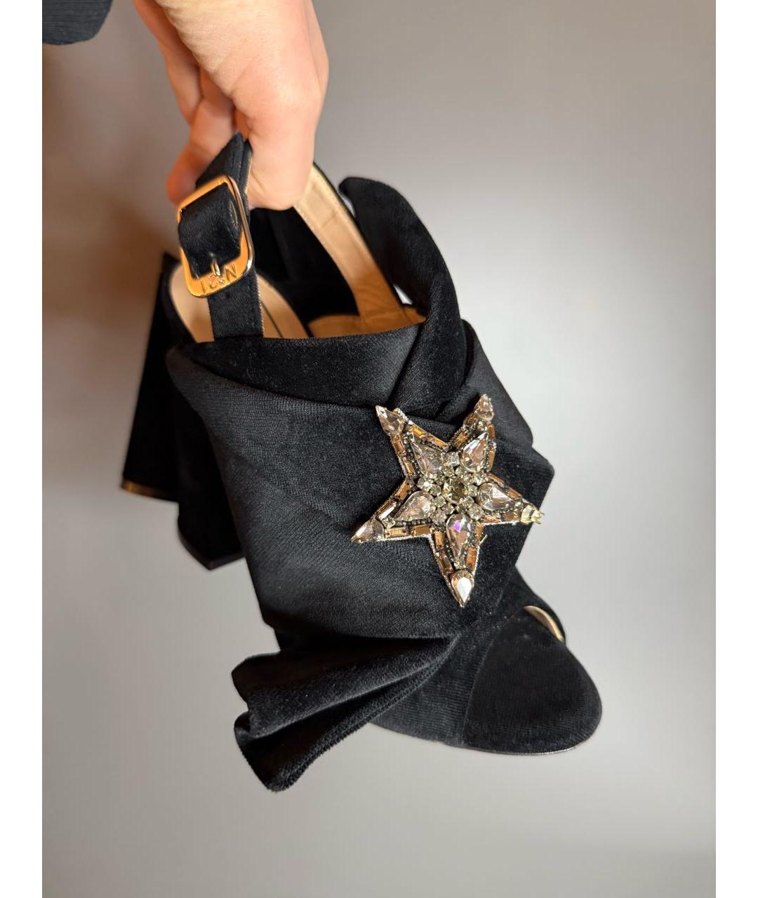NO. 21 Черные бархатные босоножки, фото 5