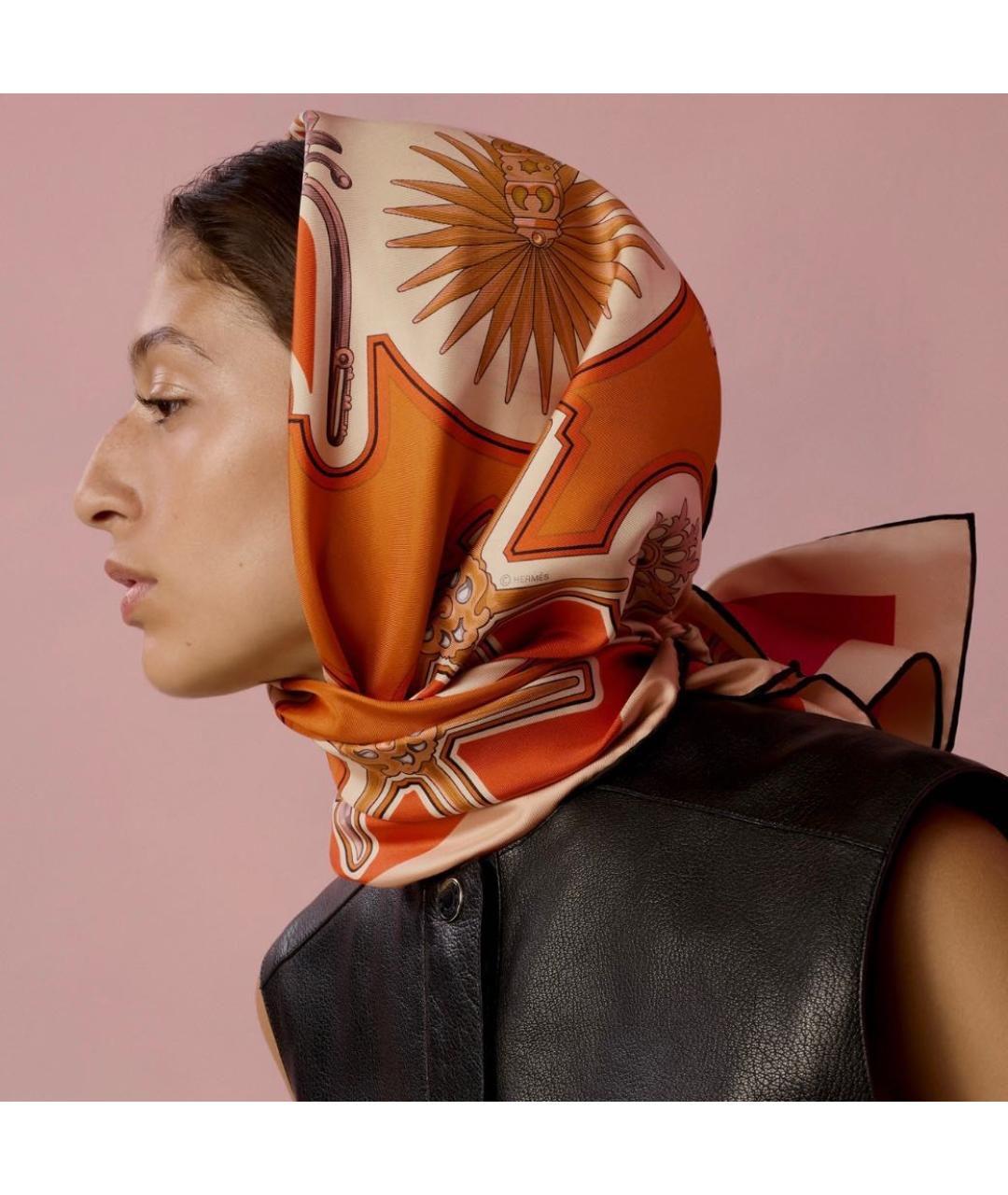 HERMES Оранжевый шелковый платок, фото 2