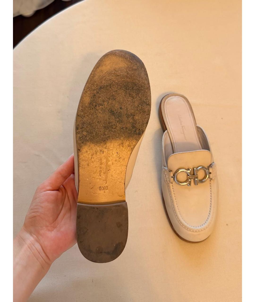 FERRAGAMO Бежевые кожаные мюли, фото 7
