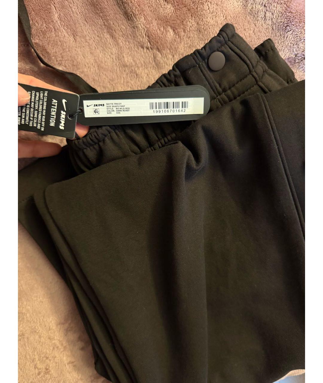 SKIMS Черные хлопко-эластановые спортивные брюки и шорты, фото 8