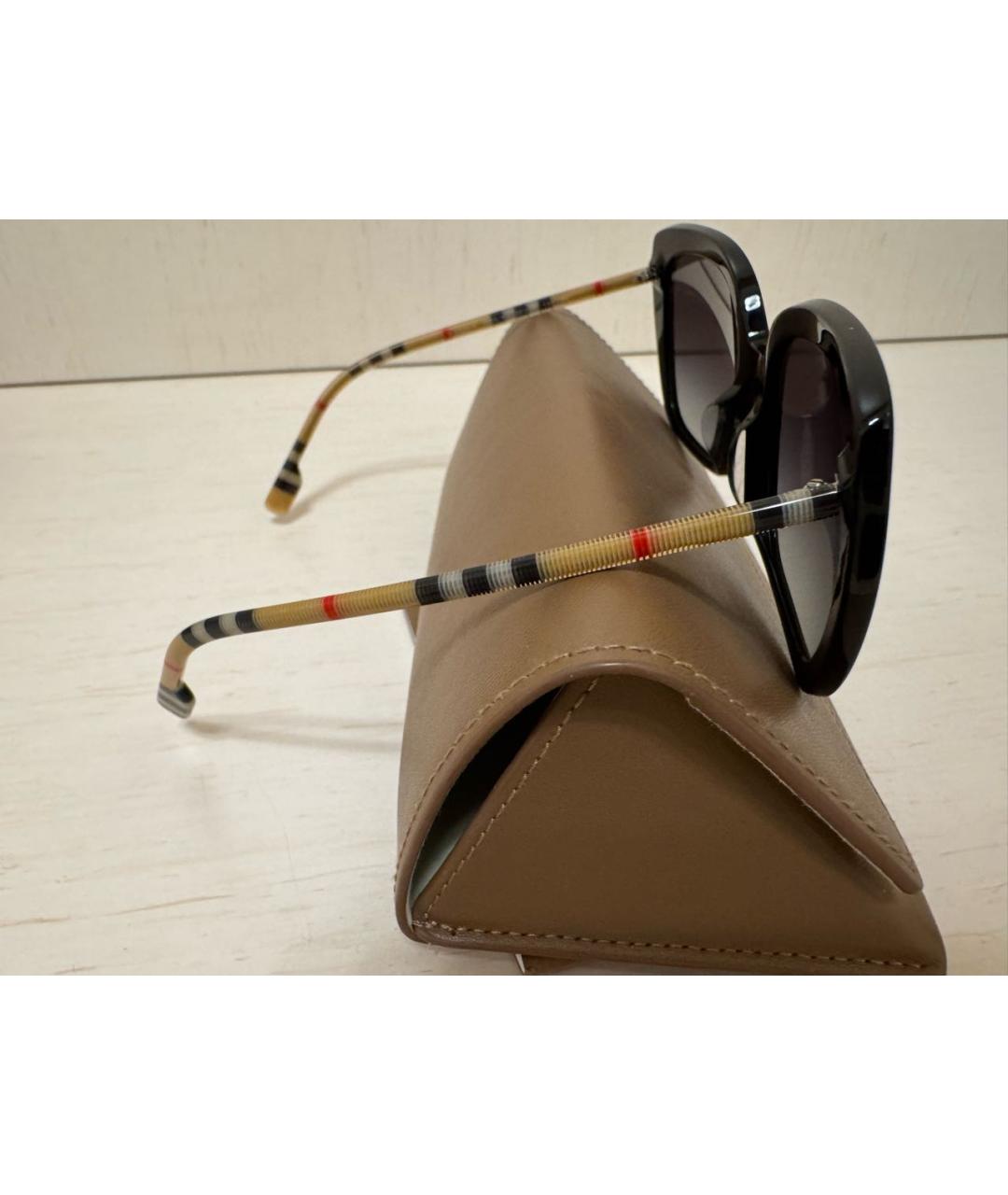 BURBERRY Черные пластиковые солнцезащитные очки, фото 3