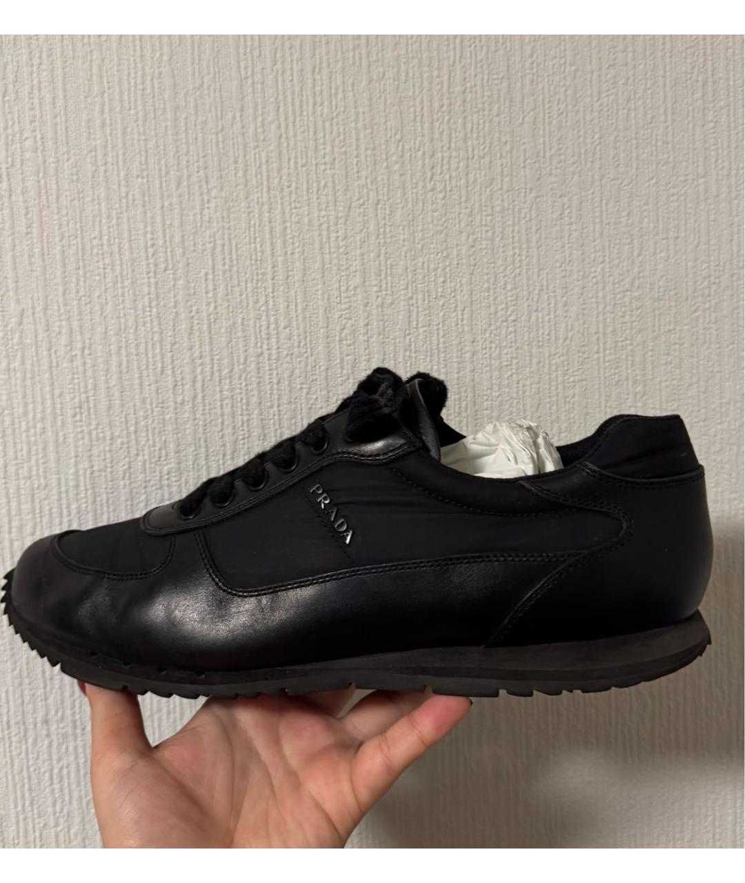 PRADA Черные кожаные низкие кроссовки / кеды, фото 2