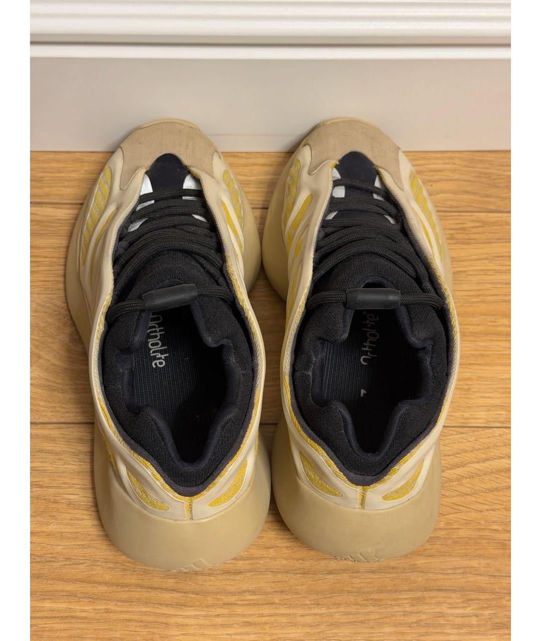 ADIDAS YEEZY Бежевые неопреновые кроссовки, фото 3