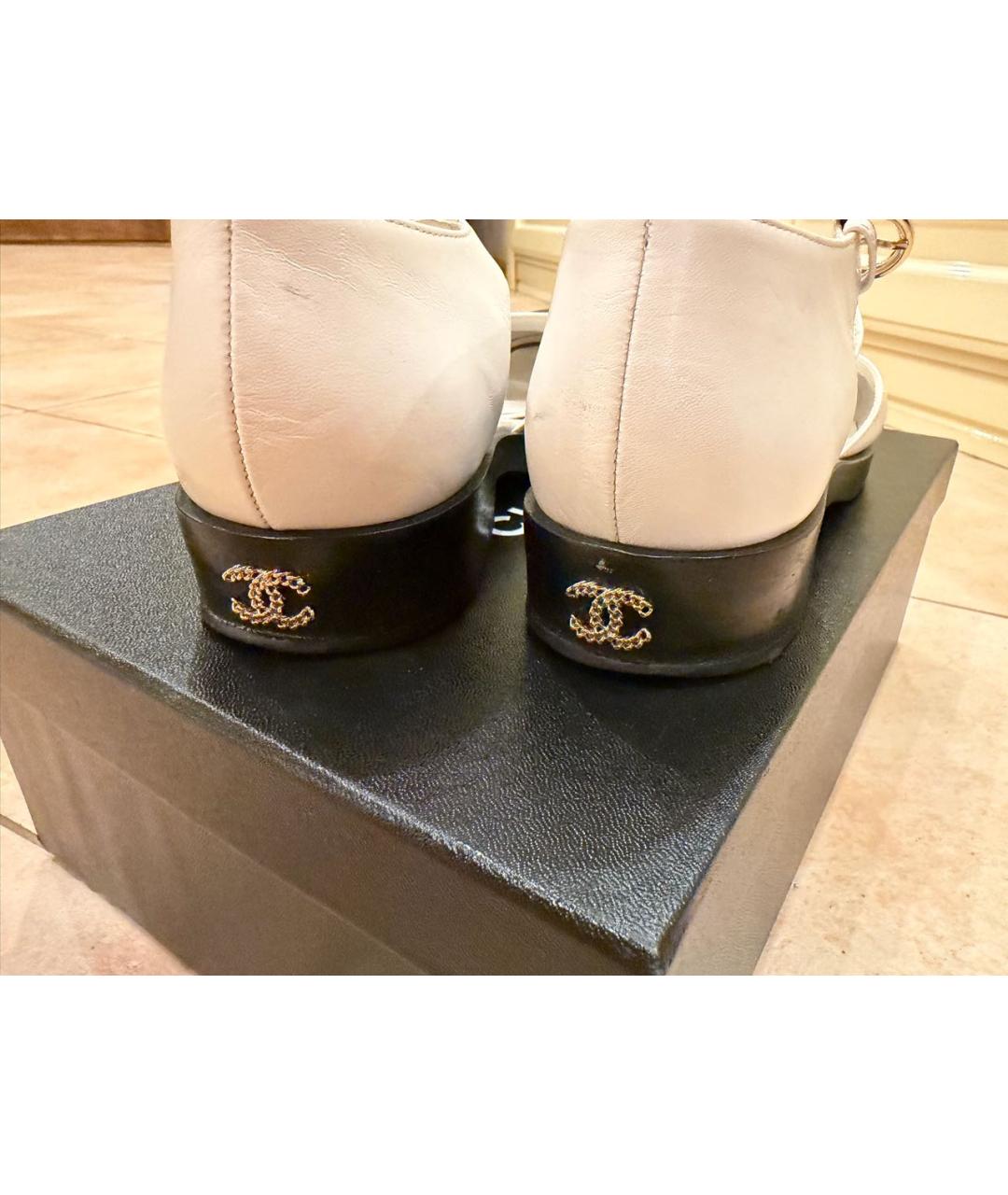 CHANEL Белые кожаные туфли, фото 4