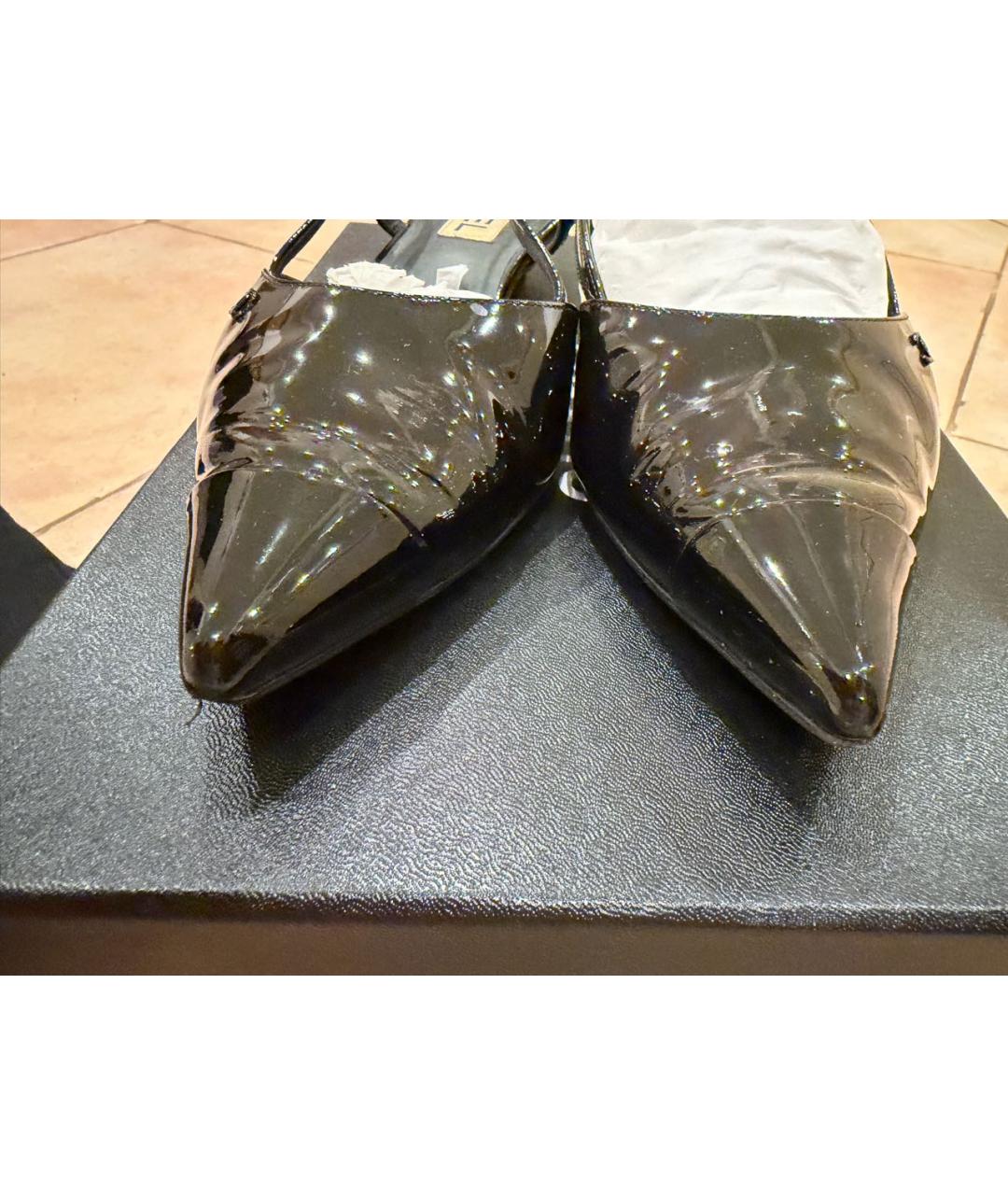 CHANEL Черные туфли из лакированной кожи, фото 3