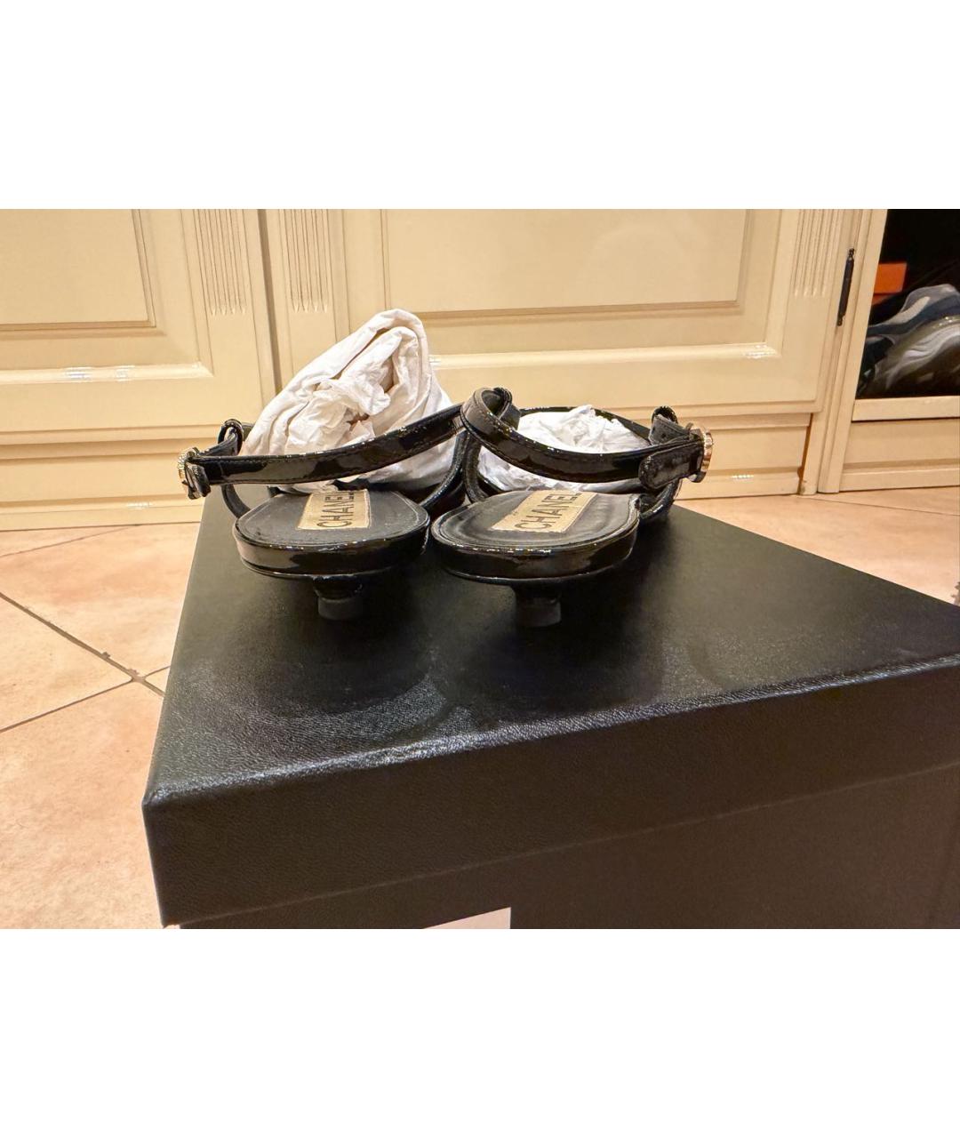 CHANEL Черные туфли из лакированной кожи, фото 5