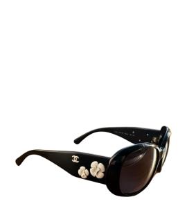 CHANEL Солнцезащитные очки