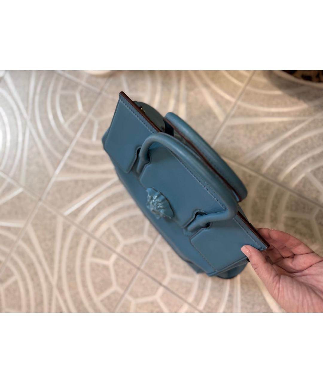 VERSACE Голубая кожаная сумка с короткими ручками, фото 3