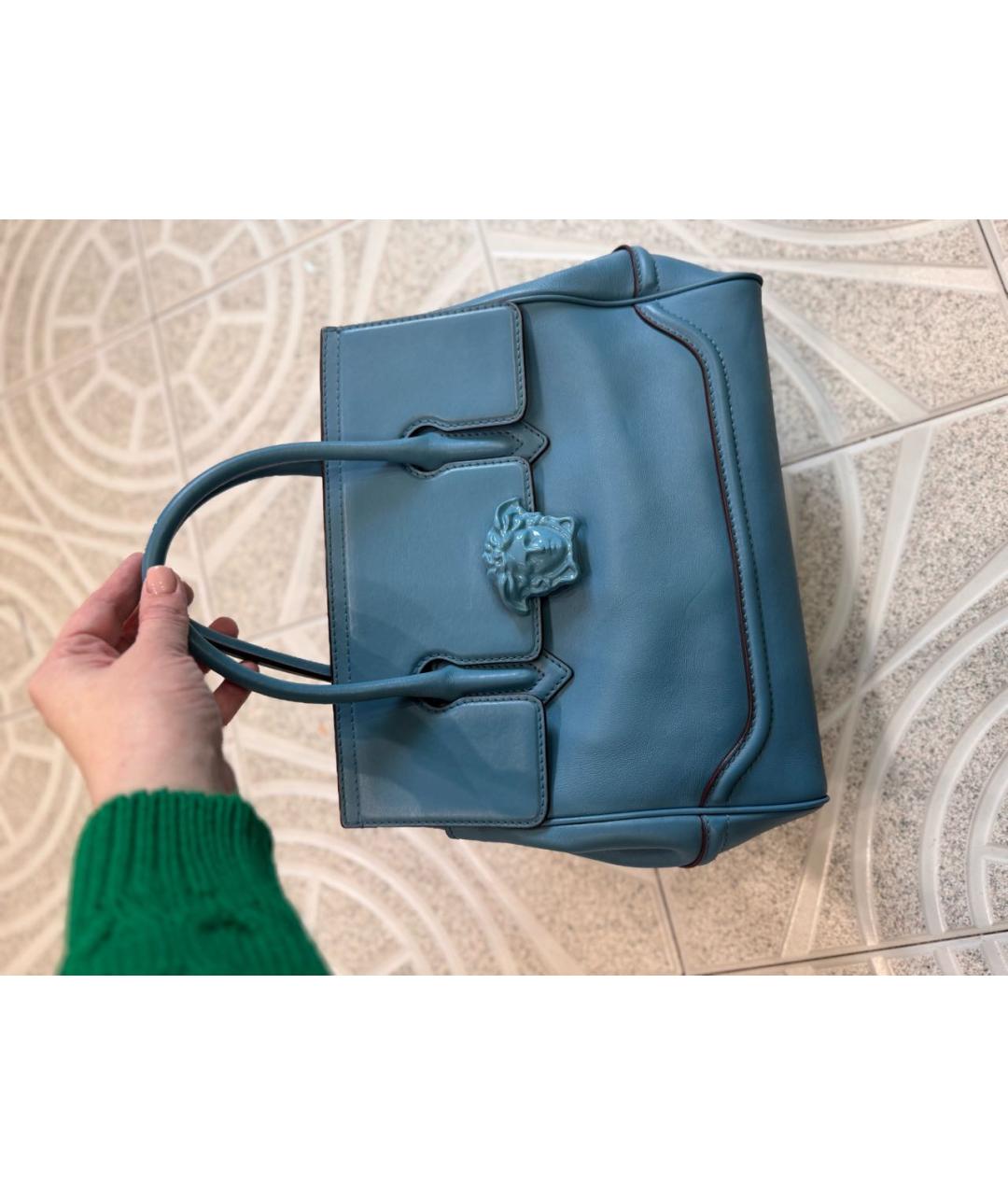 VERSACE Голубая кожаная сумка с короткими ручками, фото 9