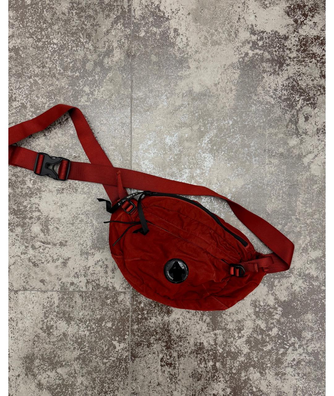 CP COMPANY Красная поясная сумка, фото 3